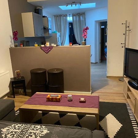 Superbe Appartement Charleroi Eksteriør bilde
