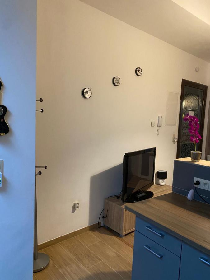 Superbe Appartement Charleroi Eksteriør bilde